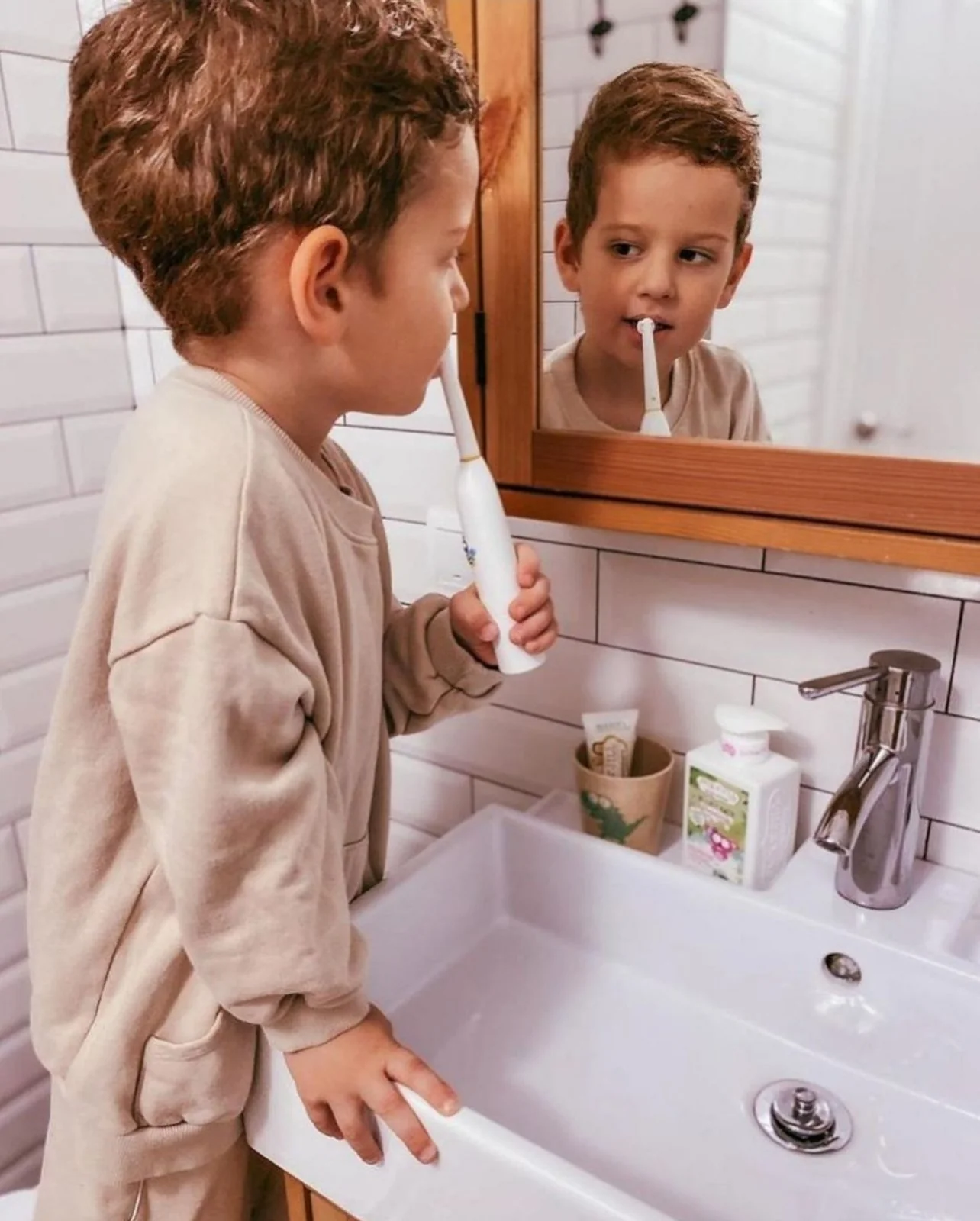 Jack n' Jill Dětský elektrický zubní kartáček s melodií Buzzy Brush - Image 5