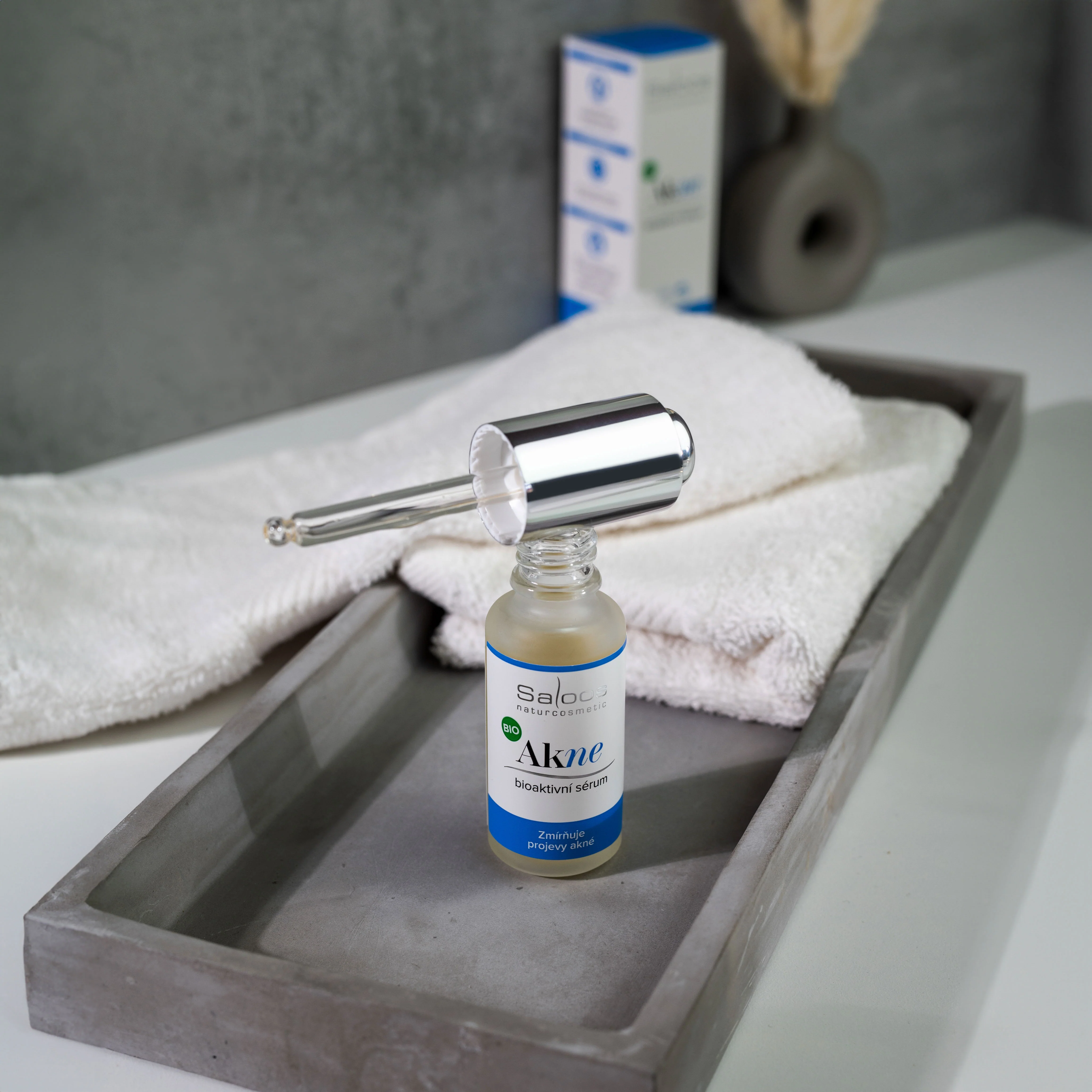 Saloos Bioaktivní sérum pro problematickou pleť Akne BIO - vzorek (1 ml) - Image 3